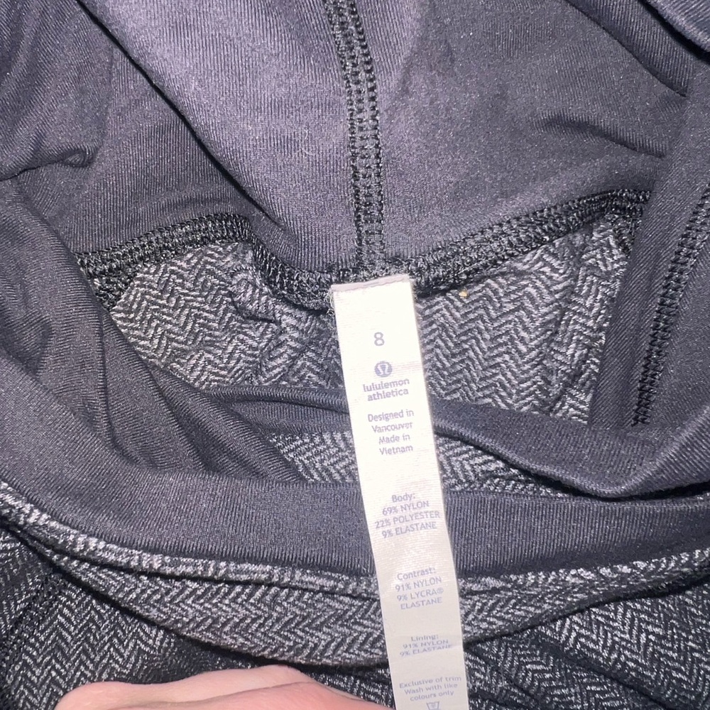 Lululemon Athletica Charcoal Hooded Jacket - Picture 2 of 4